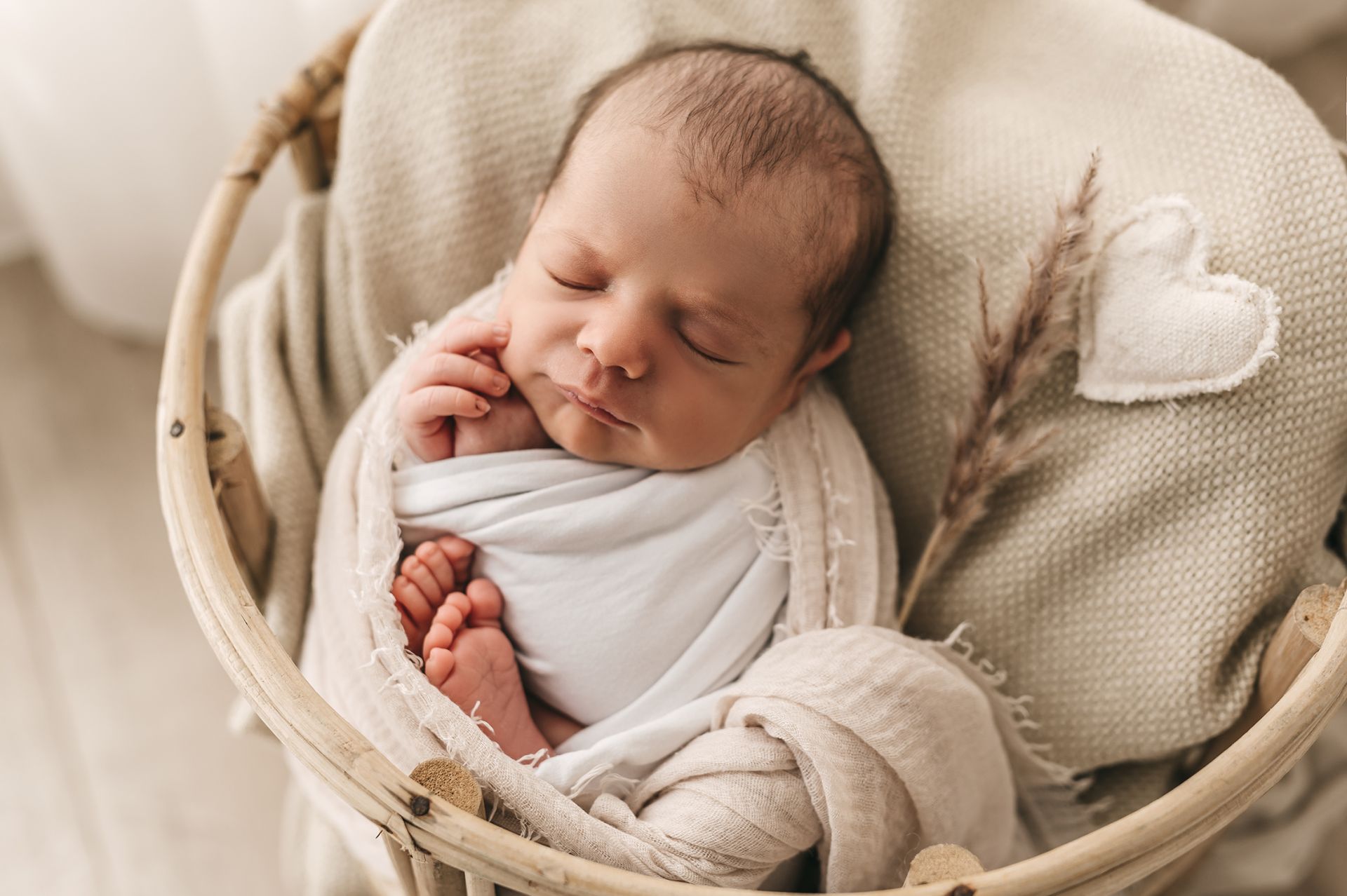 neugeborenenfotos limburg schwangerschaftsfotografie westerwald babyfotos koblenz www.fotografie km.de