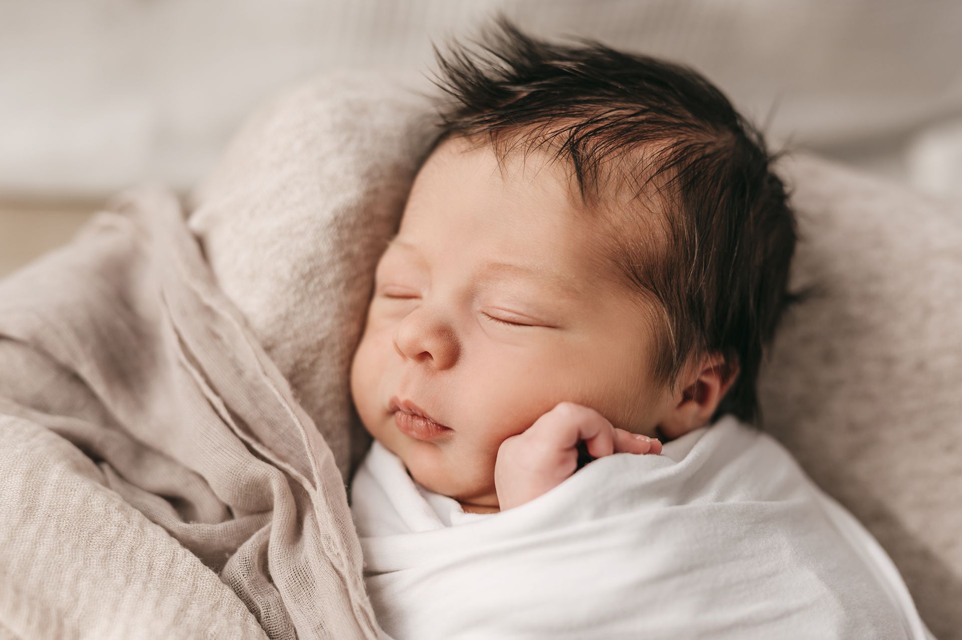 neugeborenenfotos limburg schwangerschaftsfotografie westerwald babyfotos koblenz www.fotografie km.de